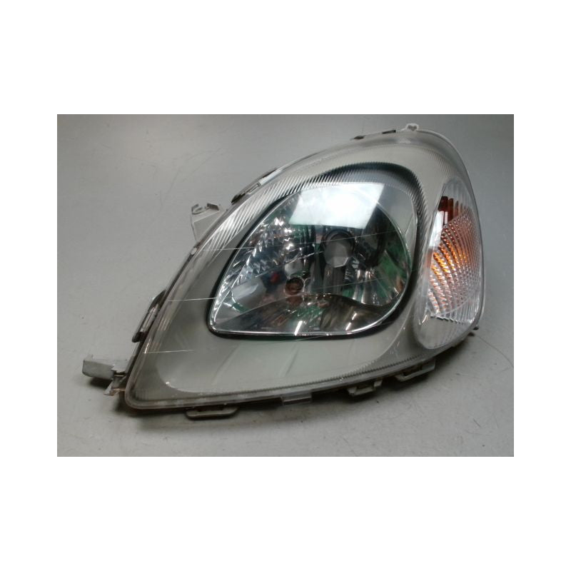 PHARE GAUCHE TOYOTA COROLLA VERSO 2002-2004